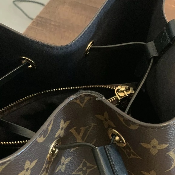 Authentic Louis Vuitton NéoNoé MM - Picture 6 of 9
